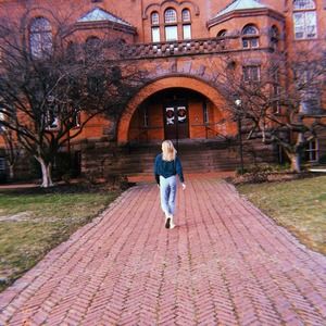 Meet your Posher, Anya